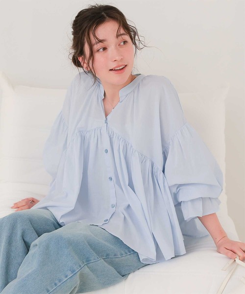 titivate（ティティベイト）の「キャンディースリーブギャザーブラウス（シャツ/ブラウス・レディース・ラベンダー/グリーン/ブラック/オフホワイト/グリーン系その他/ダークブラウン/ライトブルー/ライトピンク・S/M）」の6枚目の写真