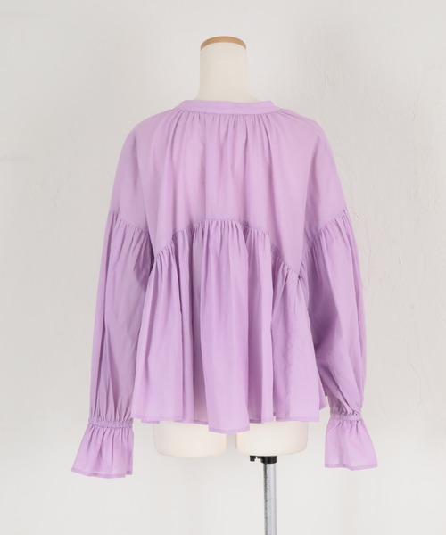 titivate（ティティベイト）の「キャンディースリーブギャザーブラウス（シャツ/ブラウス・レディース・ラベンダー/グリーン/ブラック/オフホワイト/グリーン系その他/ダークブラウン/ライトブルー/ライトピンク・S/M）」の12枚目の写真