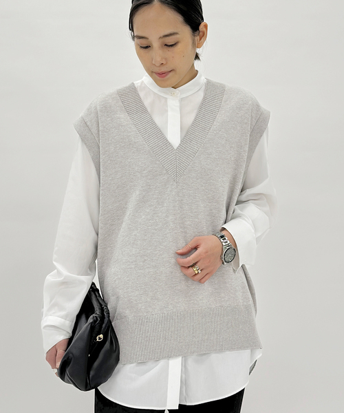 CINOH(チノ)の「【CINOH / チノ】Vネックベスト(ニット/セーター・レディース・ライトグレー/ベージュ・FREE)」の12枚目の写真