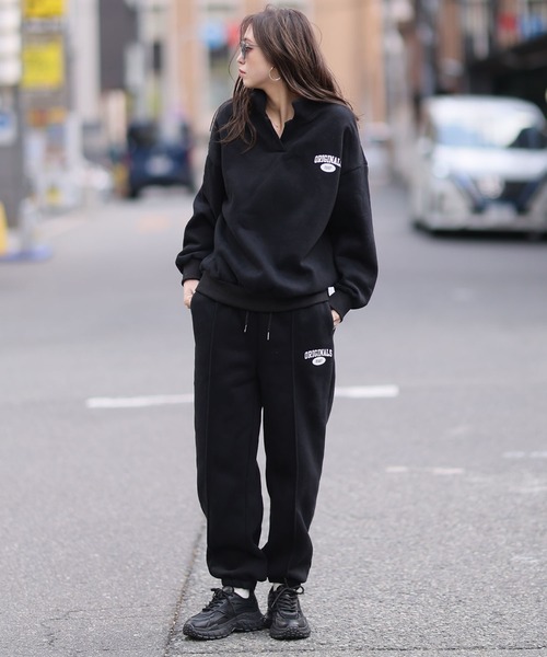 LAFFMO（ラフモ）の「オーバーサイズスウェットセットアップ（セットアップ・レディース・グレー/ブラック・FREE）」の3枚目の写真