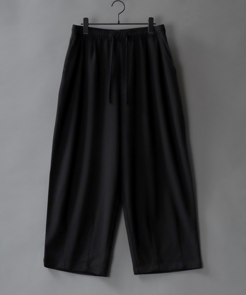 SITRY(シトリー)の「amundsen 2 tuck wide pants/梨地織り 2タック ワイドパンツ セットアップ対応可(スラックス・メンズ・グレー/ベージュ/ブラック/チャコールグレー/グリーン・L/M/LL)」の6枚目の写真