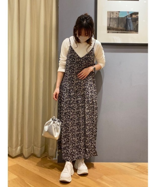 AMERICAN HOLIC（アメリカンホリック）の「ティアードギャザーキャミワンピース（ワンピース・レディース・ネイビー/ブルー・FREE）」の9枚目の写真