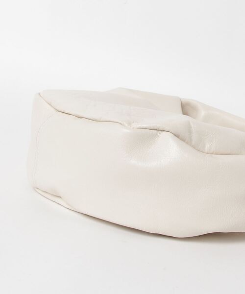 master-piece(マスターピース)の「master-piece×Little $uzie/マスターピース×リトルスージー/【neutral Designed By Little $uzie】No.02733(ハンドバッグ・レディース・ブラック/アイボリー・F)」の4枚目の写真