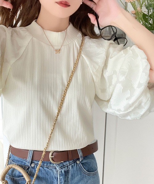 mily bilet(ミウィビレット)の「【mily bilet】大人華やぐ。袖シアー花柄トップス(シャツ/ブラウス・レディース・ブラック/アイボリー・MEDIUM/SMALL/X-LARGE/LARGE)」の6枚目の写真