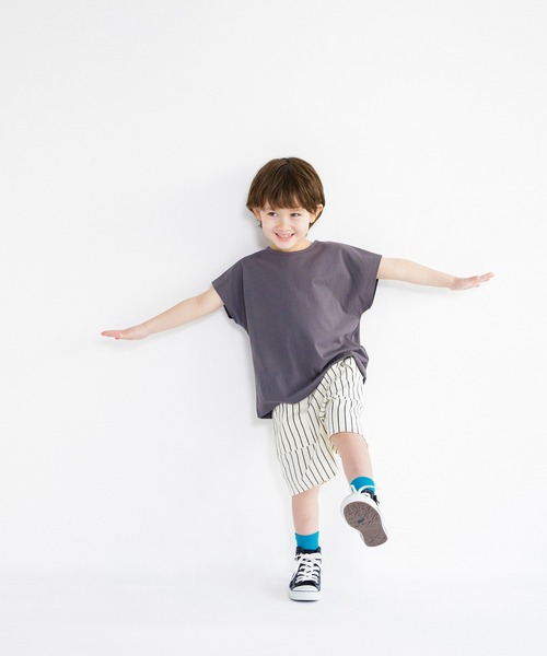 BRANSHES（ブランシェス）の「ドルマン半袖Tシャツ（Tシャツ/カットソー・キッズ・サックスブルー/チャコールグレー/オフホワイト/ライトグリーン・130/140/110/120/100）」の8枚目の写真