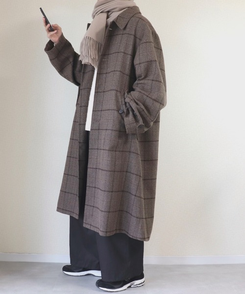 INTER FACTORY（インターファクトリー）の「ファッションインフルエンサー DAISUKE - ワイドアームチェックバルマカーンコート（ステンカラーコート・メンズ・ブラウン・SMALL/MEDIUM/LARGE）」の2枚目の写真
