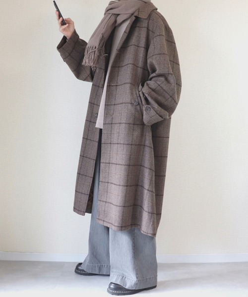 INTER FACTORY（インターファクトリー）の「ファッションインフルエンサー DAISUKE - ワイドアームチェックバルマカーンコート（ステンカラーコート・メンズ・ブラウン・SMALL/MEDIUM/LARGE）」の3枚目の写真