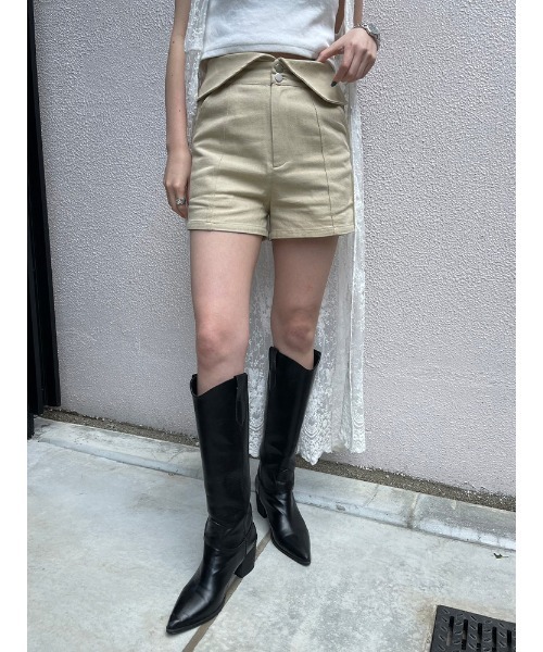ENVYM(アンビー)の「HWウエストバックショートパンツ(その他パンツ・レディース・ベージュ/ブラック・S/M)」の1枚目の写真