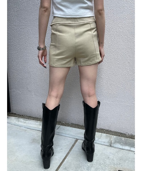 ENVYM(アンビー)の「HWウエストバックショートパンツ(その他パンツ・レディース・ベージュ/ブラック・S/M)」の13枚目の写真