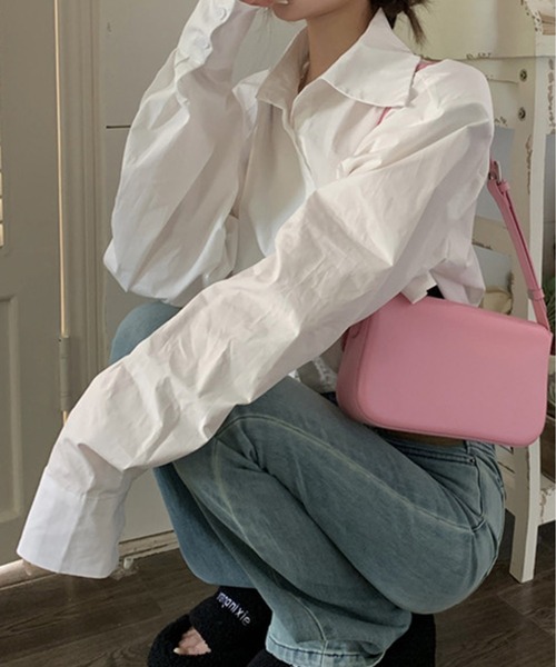 Chick(チック)の「By Color Short Shirt / バイカラーショート丈シャツ クロップド丈(シャツ/ブラウス・レディース・ホワイト/ブラック/ブルー・FREE)」の2枚目の写真