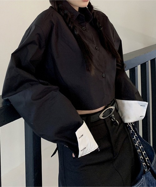 Chick(チック)の「By Color Short Shirt / バイカラーショート丈シャツ クロップド丈(シャツ/ブラウス・レディース・ホワイト/ブラック/ブルー・FREE)」の15枚目の写真