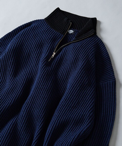 FREAK'S STORE（フリークスストア）の「限定展開 ビッグシルエット 畦編み ハーフジップニット/ルーズフィット（ニット/セーター・メンズ・グレー/ブラック/パープル/ネイビー系2/サックスブルー/グリーン系その他/ライトグリーン/ネイビー/ホワイト×ブラック/ダークグリーン/オフホワイト/イエロー・MEDIUM/LARGE/SMALL）」の10枚目の写真