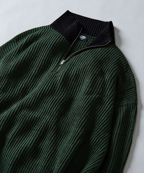 FREAK'S STORE（フリークスストア）の「限定展開 ビッグシルエット 畦編み ハーフジップニット/ルーズフィット（ニット/セーター・メンズ・グレー/ブラック/パープル/ネイビー系2/サックスブルー/グリーン系その他/ライトグリーン/ネイビー/ホワイト×ブラック/ダークグリーン/オフホワイト/イエロー・MEDIUM/LARGE/SMALL）」の8枚目の写真