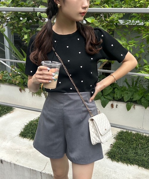 one after another NICE CLAUP（ワンアフターアナザーナイスクラップ）の「ハート刺繍パフスリーブニット（ニット/セーター・レディース・ブラック/アイボリー/ベージュ・FREE）」の14枚目の写真