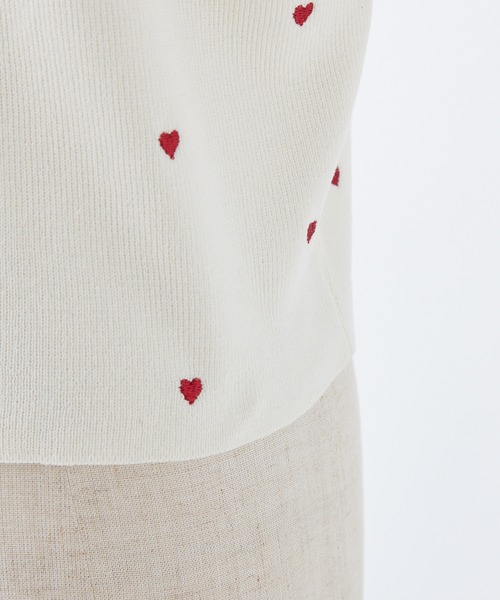 one after another NICE CLAUP（ワンアフターアナザーナイスクラップ）の「ハート刺繍パフスリーブニット（ニット/セーター・レディース・ブラック/アイボリー/ベージュ・FREE）」の21枚目の写真