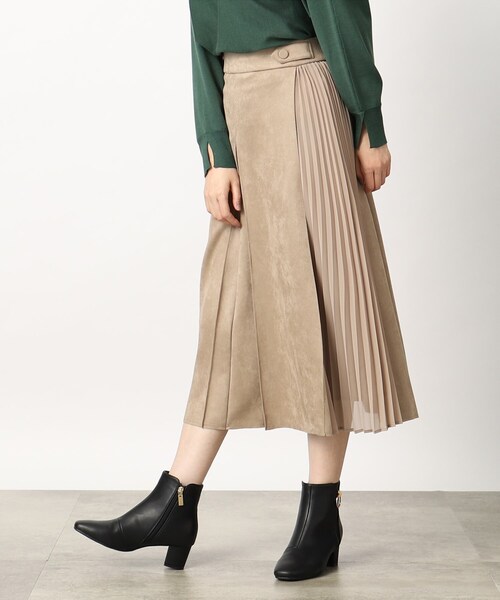 grove（グローブ）の「◆マシュマロタッチスウェード サイドプリーツスカート（スカート・レディース・ブルー/スミクロ/ライトベージュ・03/02/04/01/05）」の8枚目の写真