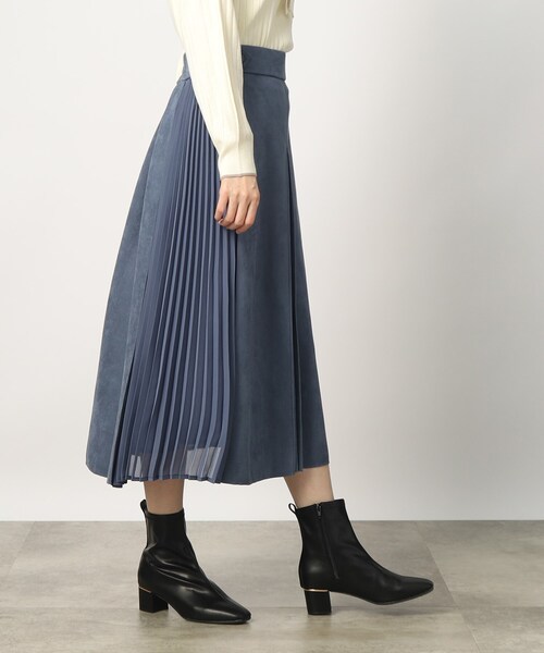 grove（グローブ）の「◆マシュマロタッチスウェード サイドプリーツスカート（スカート・レディース・ブルー/スミクロ/ライトベージュ・03/02/04/01/05）」の16枚目の写真