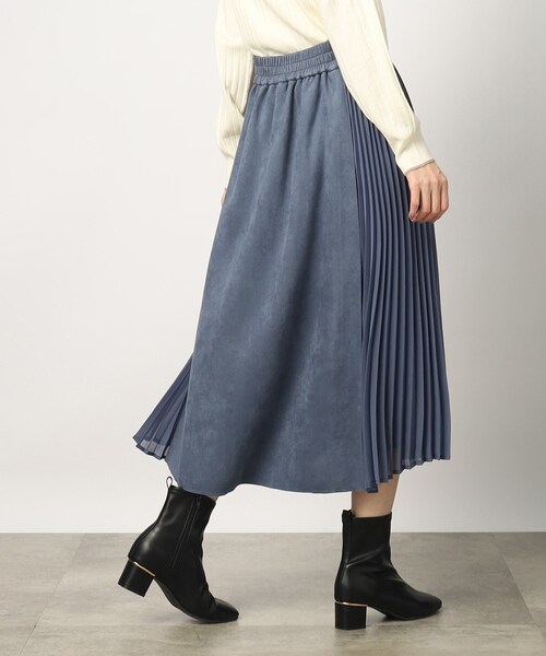 grove（グローブ）の「◆マシュマロタッチスウェード サイドプリーツスカート（スカート・レディース・ブルー/スミクロ/ライトベージュ・03/02/04/01/05）」の18枚目の写真