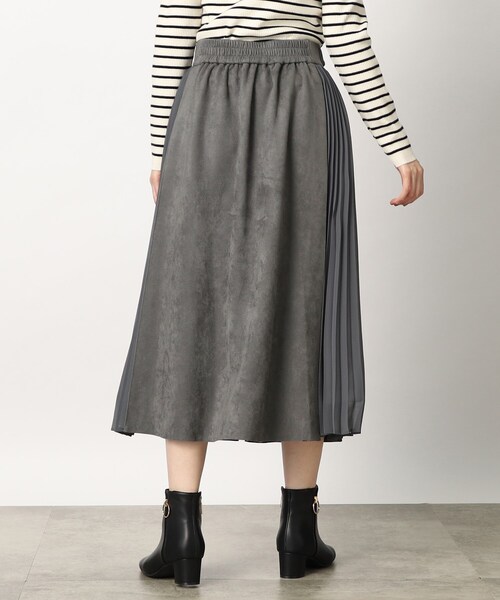 grove（グローブ）の「◆マシュマロタッチスウェード サイドプリーツスカート（スカート・レディース・ブルー/スミクロ/ライトベージュ・03/02/04/01/05）」の21枚目の写真