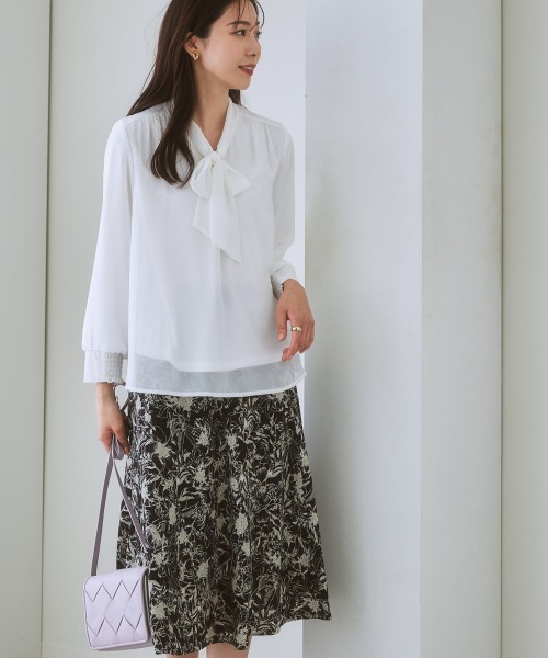 7days Life Styling（セブンデイズライフスタイリング）の「【あったか裏地付】リボンタイブラウス（シャツ/ブラウス・レディース・グレー/ライトベージュ/オフホワイト/ネイビー/パープル系・L/M/S/3L/LL）」の8枚目の写真
