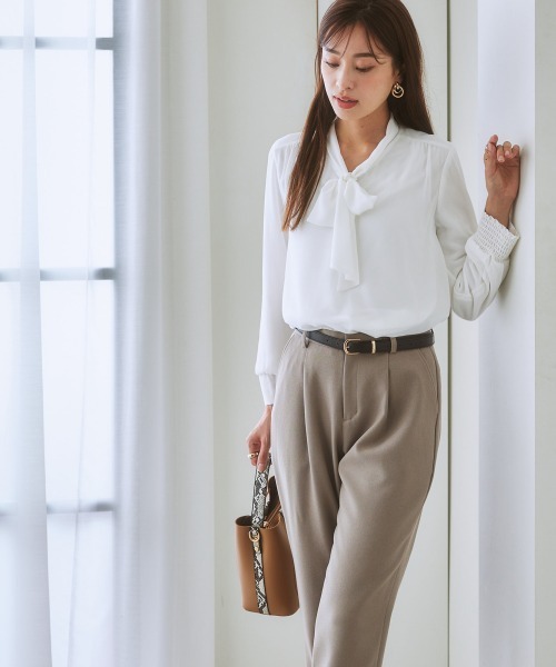 7days Life Styling（セブンデイズライフスタイリング）の「【あったか裏地付】リボンタイブラウス（シャツ/ブラウス・レディース・グレー/ライトベージュ/オフホワイト/ネイビー/パープル系・L/M/S/3L/LL）」の9枚目の写真