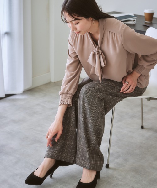 7days Life Styling（セブンデイズライフスタイリング）の「【あったか裏地付】リボンタイブラウス（シャツ/ブラウス・レディース・グレー/ライトベージュ/オフホワイト/ネイビー/パープル系・L/M/S/3L/LL）」の19枚目の写真
