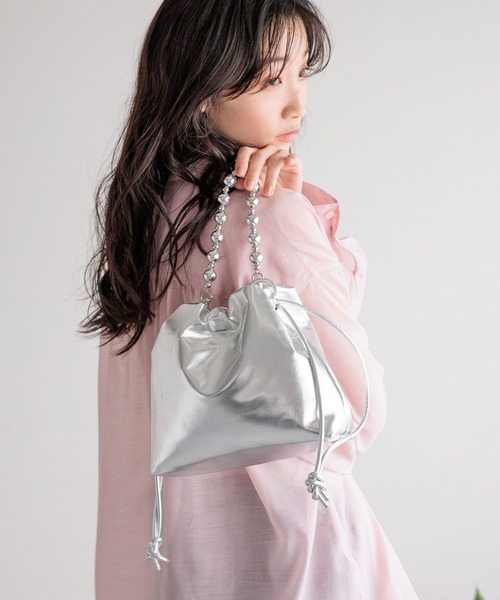 LOWRYS FARM（ローリーズファーム）の「ボールチェーンキンチャクバック　987398（ショルダーバッグ・レディース・ブラック/シルバー・FREE）」の8枚目の写真