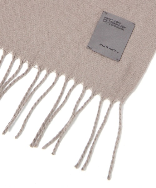 niko and...（ニコアンド）の「[静電気軽減・抗菌防臭]カラーワイドストール（ストール/ショール・メンズ・オレンジ/ブラック/グリーン/グレー/パープル・FREE）」の10枚目の写真