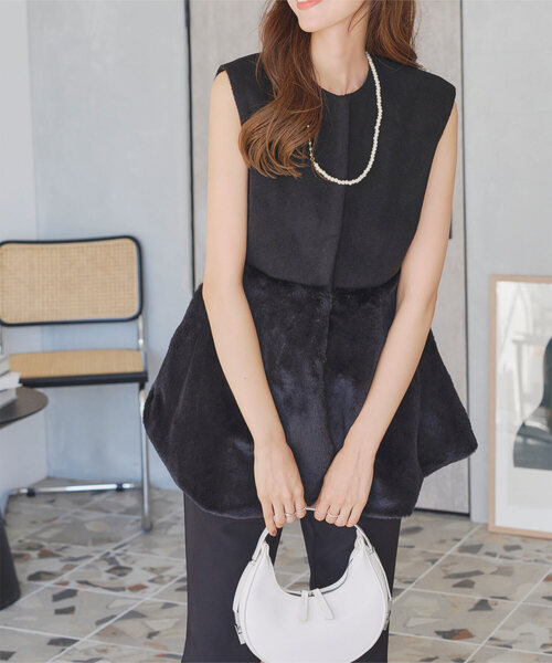 KOBE LETTUCE（コウベレタス）の「フェイクウール×ファーペプラムベスト（ベスト・レディース・ホワイト系/グレー/ブラック/ネイビー/ブラウン・M）」の3枚目の写真