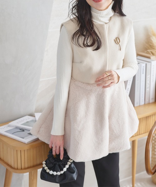 KOBE LETTUCE（コウベレタス）の「フェイクウール×ファーペプラムベスト（ベスト・レディース・ホワイト系/グレー/ブラック/ネイビー/ブラウン・M）」の7枚目の写真