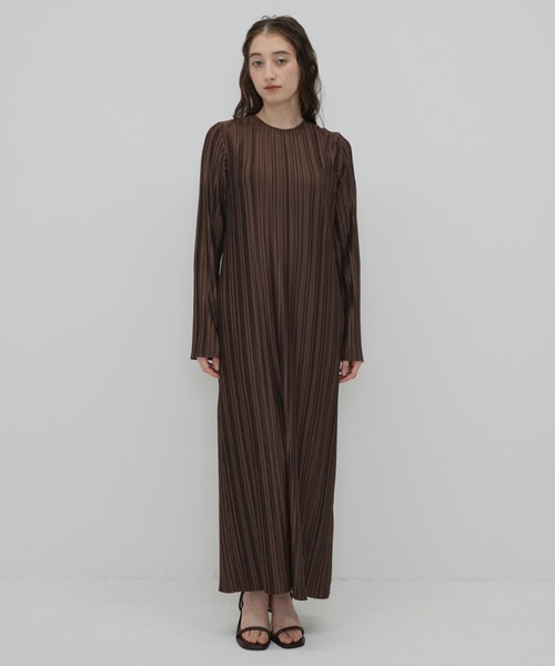 Cla STEllaR(クラステラ)の「プリーツ ロング ドレス 長袖 ワンピース(ワンピース・レディース・ブラック/ライトベージュ/ブラウン・S/M)」の1枚目の写真