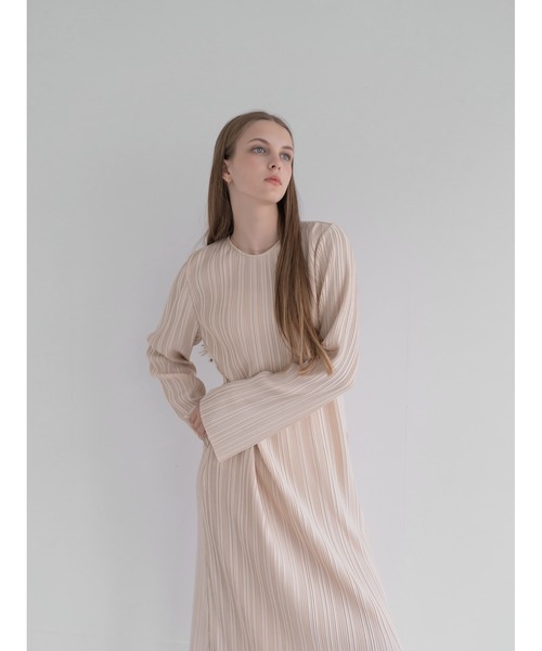 Cla STEllaR(クラステラ)の「プリーツ ロング ドレス 長袖 ワンピース(ワンピース・レディース・ブラック/ライトベージュ/ブラウン・S/M)」の5枚目の写真