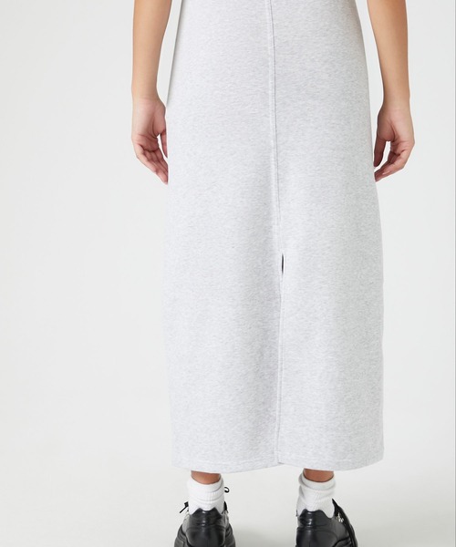 FOREVER 21（フォーエバー トゥエンティーワン）の「裏毛ロングスカート（スカート・レディース・グレー/ブラック・SMALL/MEDIUM）」の4枚目の写真