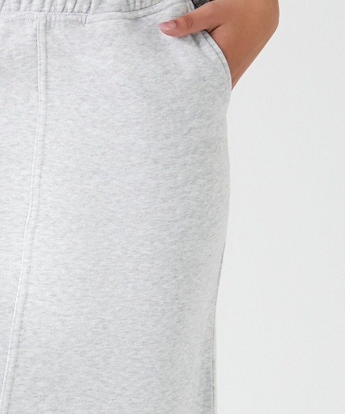 FOREVER 21（フォーエバー トゥエンティーワン）の「裏毛ロングスカート（スカート・レディース・グレー/ブラック・SMALL/MEDIUM）」の8枚目の写真