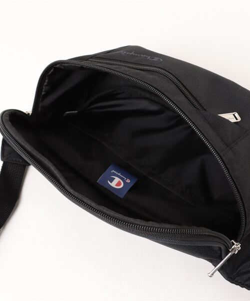 Champion(チャンピオン)の「Champion/チャンピオン ブライアン ウエストバッグ 2L No.63822(ボディバッグ/ウエストポーチ・キッズ・ブラック/ネイビー/カーキ/グレー・FREE)」の7枚目の写真