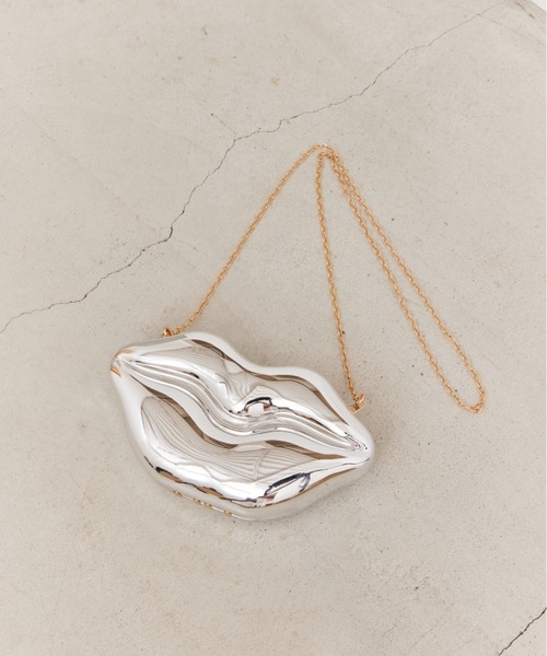 manana suerte(マニャーナスエルテ)の「LIPモチーフショルダーBAG(ショルダーバッグ・レディース・シルバー/ブラック/レッド・FREE)」の15枚目の写真