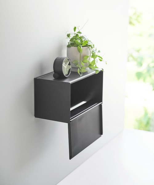 tower（タワー）の「tower(タワー) マグネットトレー付きペーパータオルディスペンサー（キッチン収納・レディース・ホワイト/ブラック・ONE SIZE）」の4枚目の写真