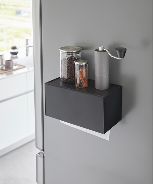 tower（タワー）の「tower(タワー) マグネットトレー付きペーパータオルディスペンサー（キッチン収納・レディース・ホワイト/ブラック・ONE SIZE）」の9枚目の写真