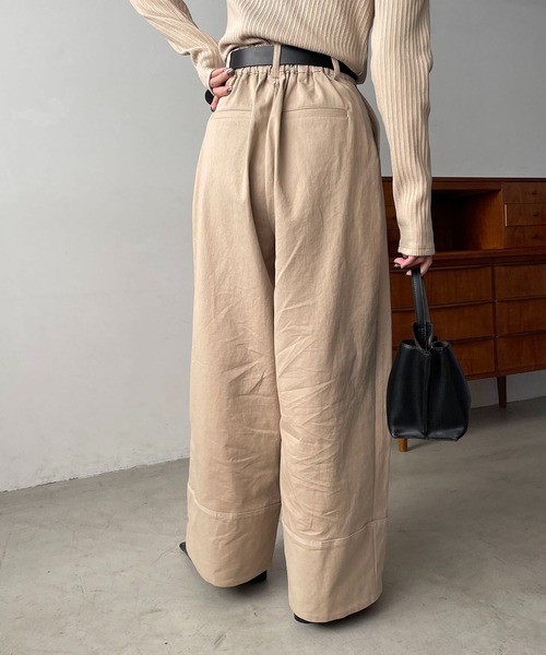 CAPRICIEUX LE'MAGE（カプリシューレマージュ）の「ステッチワイド