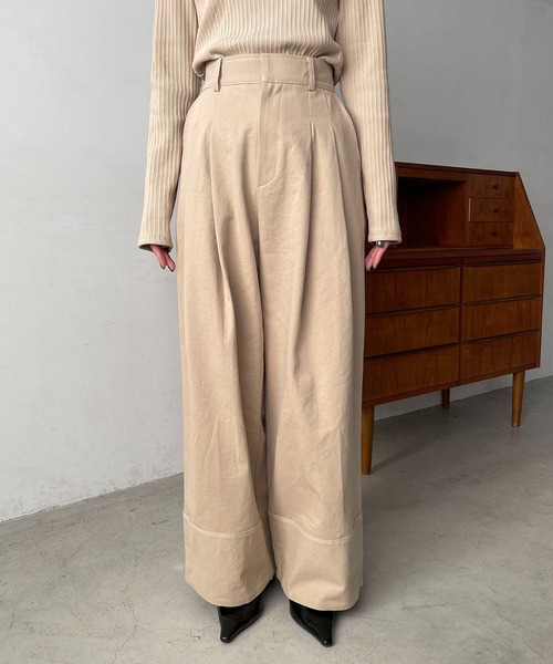 CAPRICIEUX LE'MAGE（カプリシューレマージュ）の「ステッチワイド