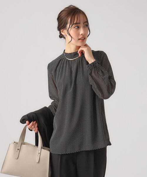 DRESKIP（ドレスキップ）の「◆【無理せずキレイ/イージーケア】上品なシアー感 アソート幾何柄 ハイネックブラウス（シャツ/ブラウス・レディース・ライトグリーン/アイボリー/ブラック系/ホワイト系3・02/03/04）」の3枚目の写真