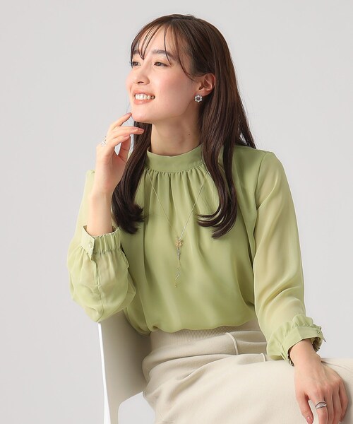 DRESKIP（ドレスキップ）の「◆【無理せずキレイ/イージーケア】上品なシアー感 アソート幾何柄 ハイネックブラウス（シャツ/ブラウス・レディース・ライトグリーン/アイボリー/ブラック系/ホワイト系3・02/03/04）」の4枚目の写真