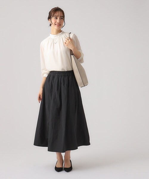 DRESKIP（ドレスキップ）の「◆【無理せずキレイ/イージーケア】上品なシアー感 アソート幾何柄 ハイネックブラウス（シャツ/ブラウス・レディース・ライトグリーン/アイボリー/ブラック系/ホワイト系3・02/03/04）」の7枚目の写真