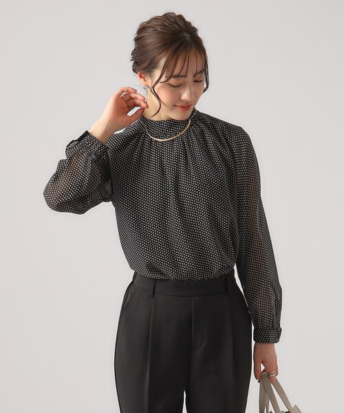 DRESKIP（ドレスキップ）の「◆【無理せずキレイ/イージーケア】上品なシアー感 アソート幾何柄 ハイネックブラウス（シャツ/ブラウス・レディース・ライトグリーン/アイボリー/ブラック系/ホワイト系3・02/03/04）」の13枚目の写真