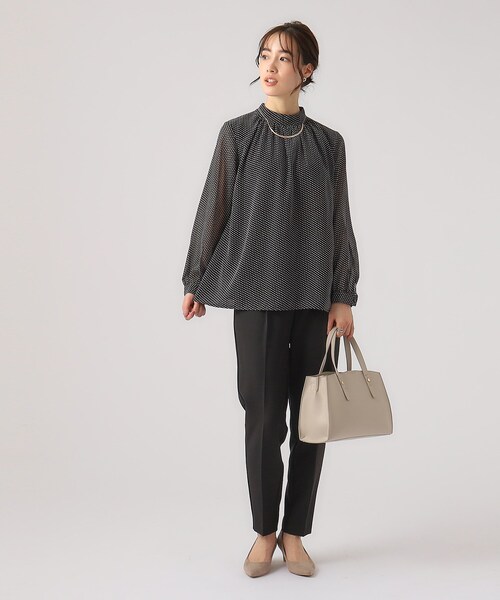 DRESKIP（ドレスキップ）の「◆【無理せずキレイ/イージーケア】上品なシアー感 アソート幾何柄 ハイネックブラウス（シャツ/ブラウス・レディース・ライトグリーン/アイボリー/ブラック系/ホワイト系3・02/03/04）」の15枚目の写真