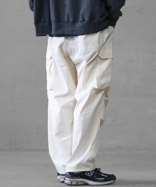 JOHN'S CLOSET（ジョンズクローゼット）の「【t】ナチュラルストレッチ 裾ドローコードワイドカーゴパンツ（カーゴパンツ・メンズ・ブラック/カーキ/マスタード/ロイヤルブルー/ホワイト/ブラウン/グリーン・MEDIUM/LARGE/X-LARGE）」の10枚目の写真