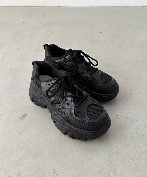 CLEA(クレア)の「厚底ダッドシューズ/スニーカー(スニーカー・レディース・ブラック/アイボリー・24.5cm/23.5cm)」の21枚目の写真