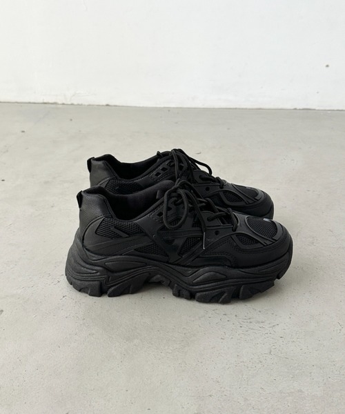 CLEA(クレア)の「厚底ダッドシューズ/スニーカー(スニーカー・レディース・ブラック/アイボリー・24.5cm/23.5cm)」の22枚目の写真