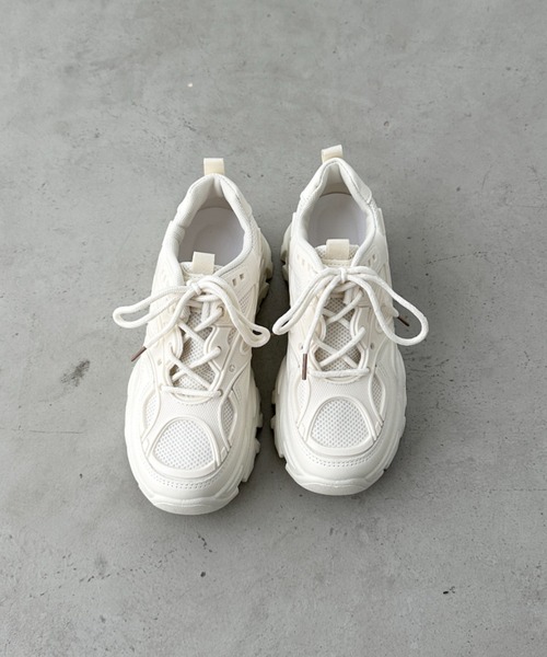 CLEA(クレア)の「厚底ダッドシューズ/スニーカー(スニーカー・レディース・ブラック/アイボリー・24.5cm/23.5cm)」の6枚目の写真
