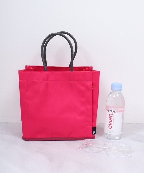 ROOTOTE（ルートート）の「ROOTOTE　スクエア オーバーラップミニトート（トートバッグ・レディース・ブラック/ブルー系/ベージュ/ピンク/グレー・FREE）」の5枚目の写真